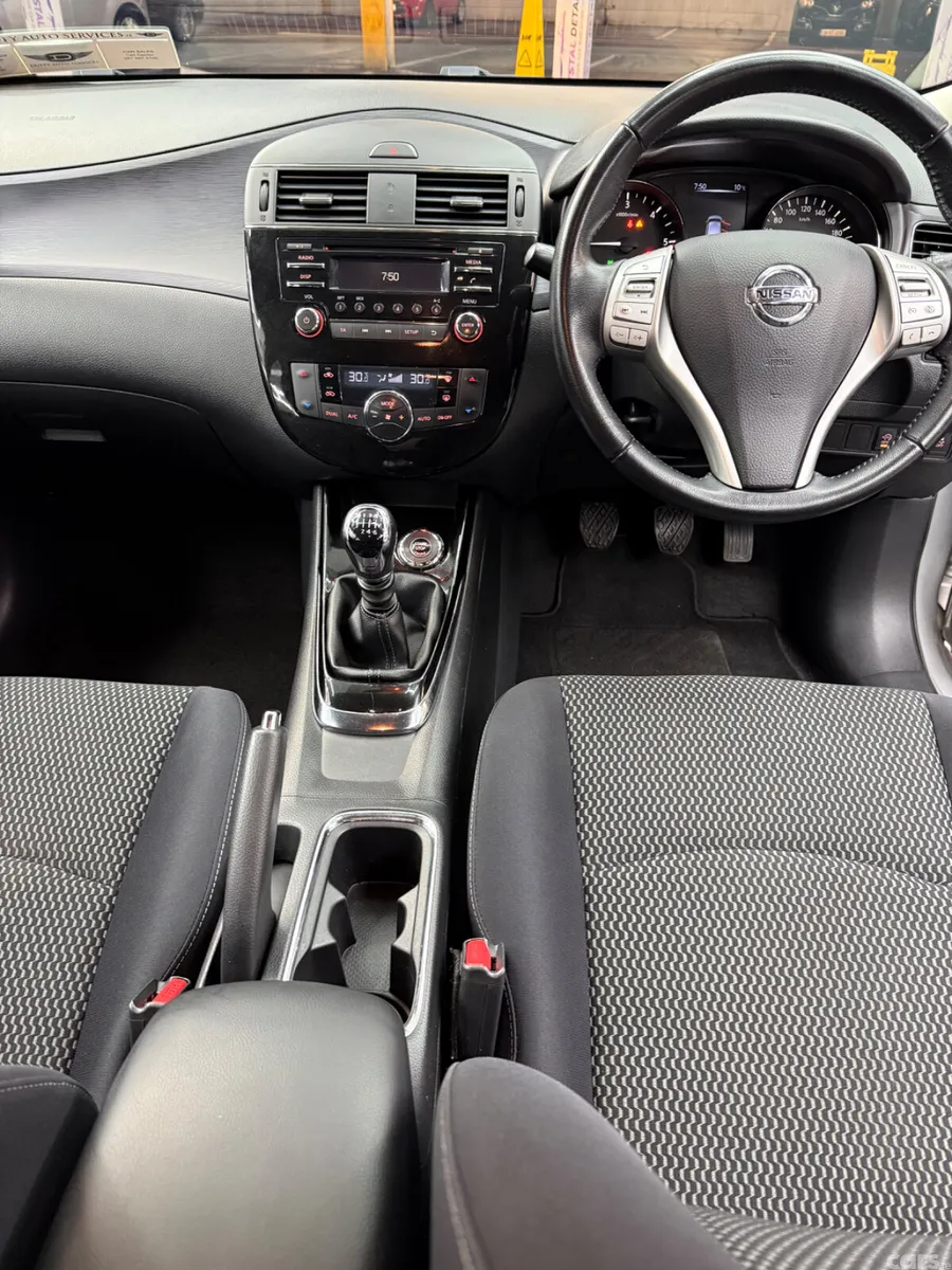 Nissan Pulsar Hatchback, Diesel, 2015, Silver