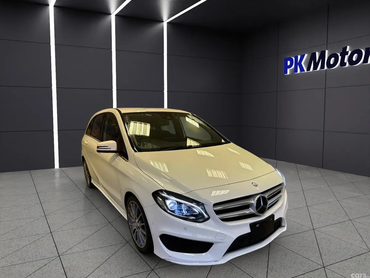 Mercedes-Benz B-Class Hatchback, Petrol, 2016, White