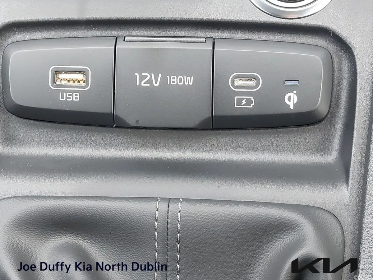 Kia Stonic Estate, Petrol Hybrid, 2026, Blue