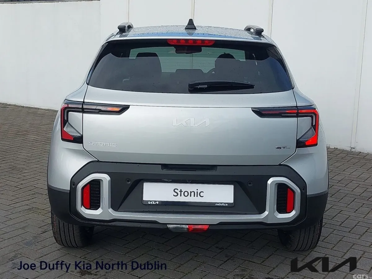 Kia Stonic MPV, Petrol, 2026, Silver