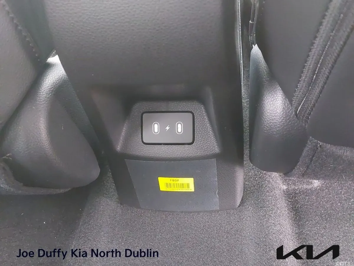 Kia Stonic MPV, Petrol, 2026, Silver