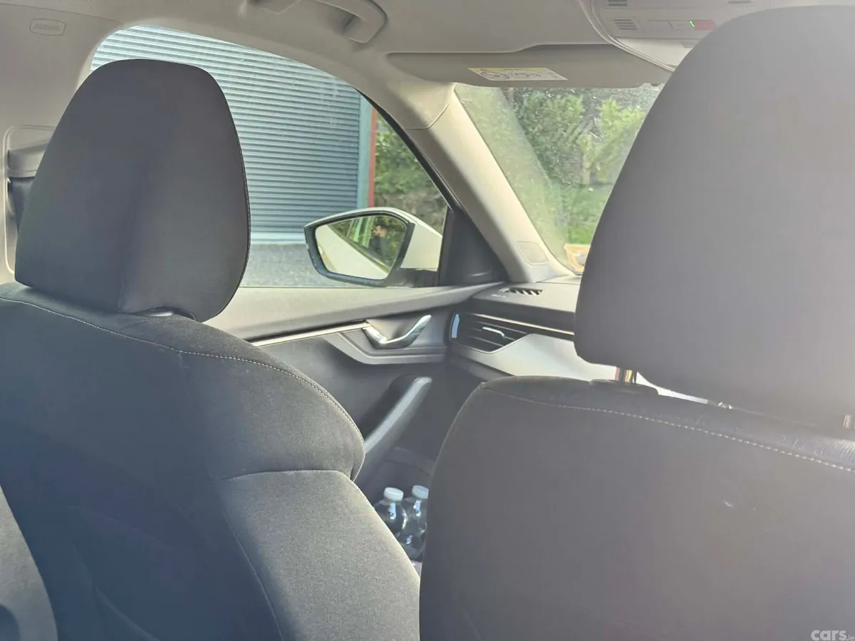 Skoda Kamiq Hatchback, Petrol, 2022, White
