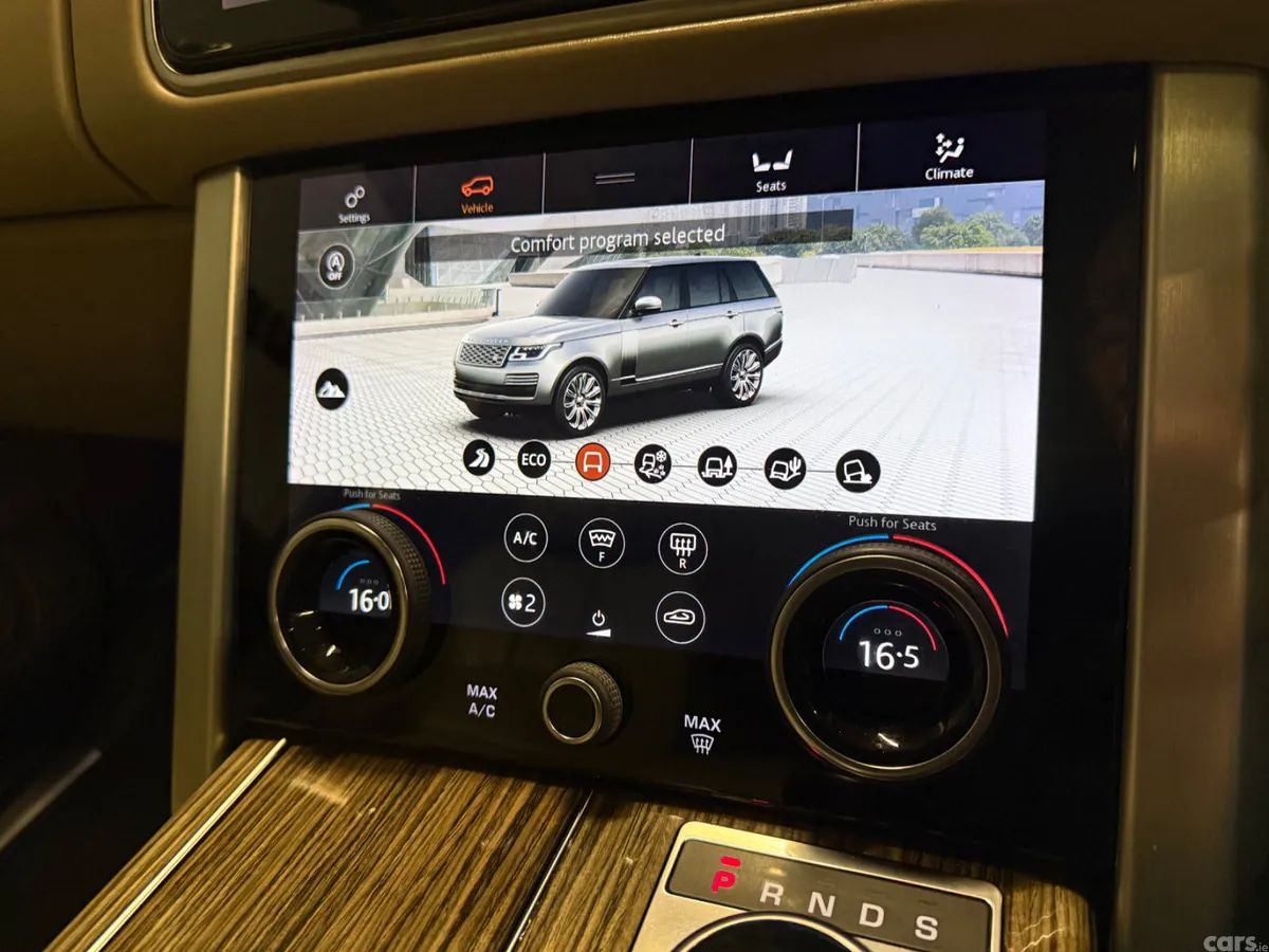 Land Rover Range Rover SUV, Diesel, 2018, Blue