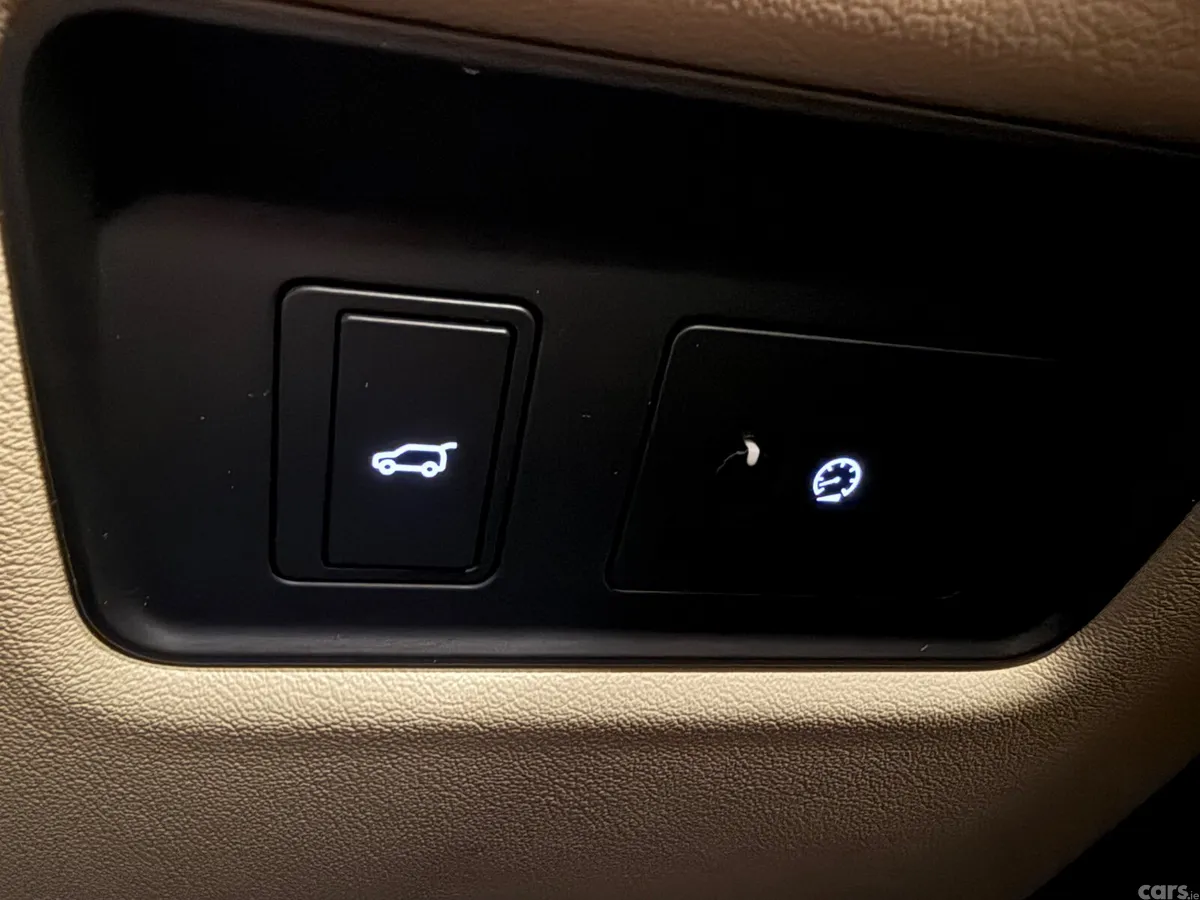 Land Rover Range Rover SUV, Diesel, 2018, Blue