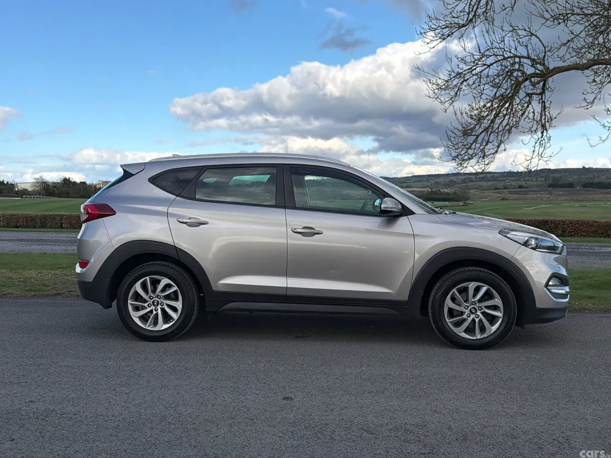 Hyundai Tucson SUV, Diesel, 2016, White