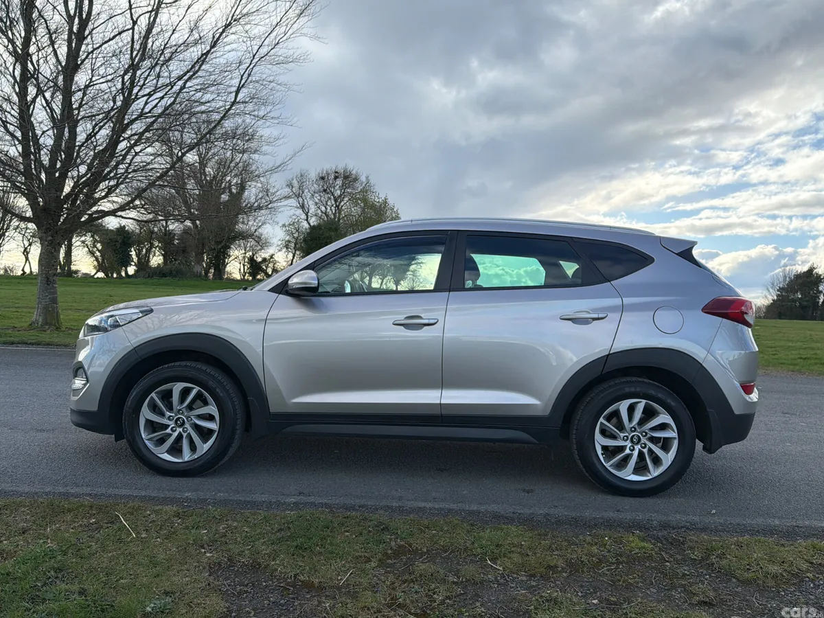 Hyundai Tucson SUV, Diesel, 2016, White