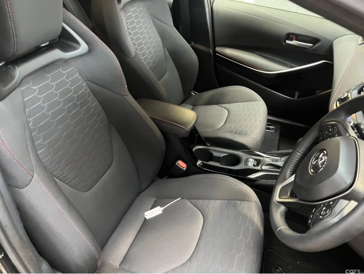 Toyota Corolla Hatchback, Petrol Hybrid, 2025, Black