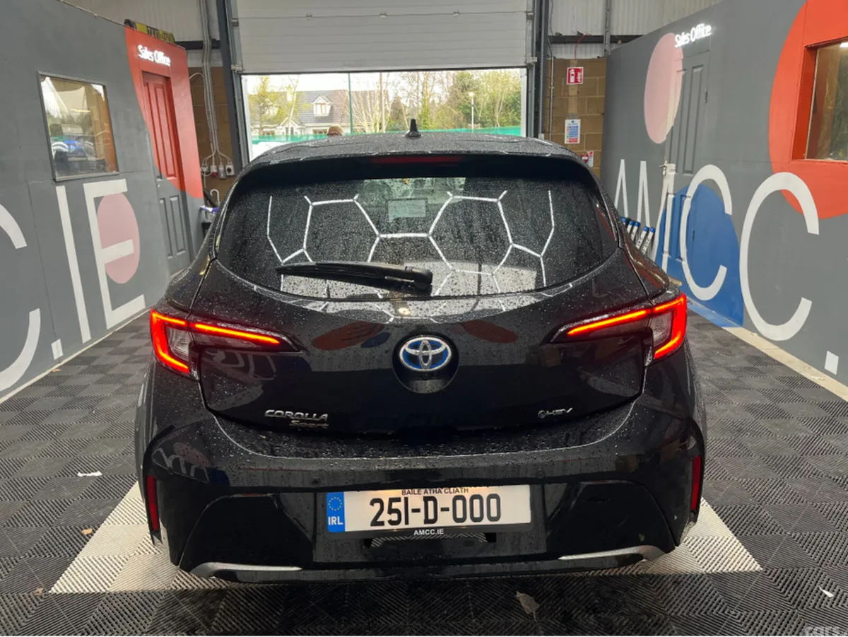 Toyota Corolla Hatchback, Petrol Hybrid, 2025, Black