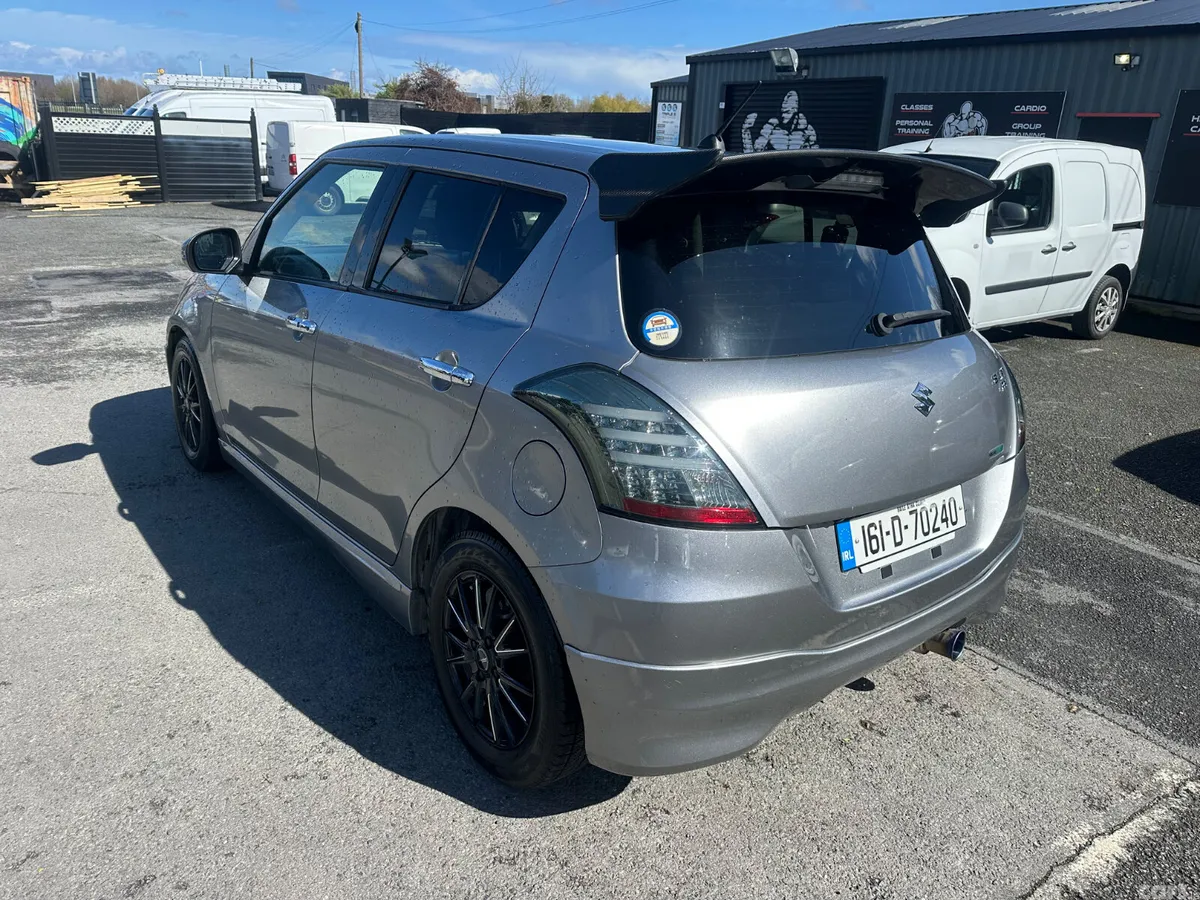 Suzuki Swift Hatchback, Petrol, 2016, Grey
