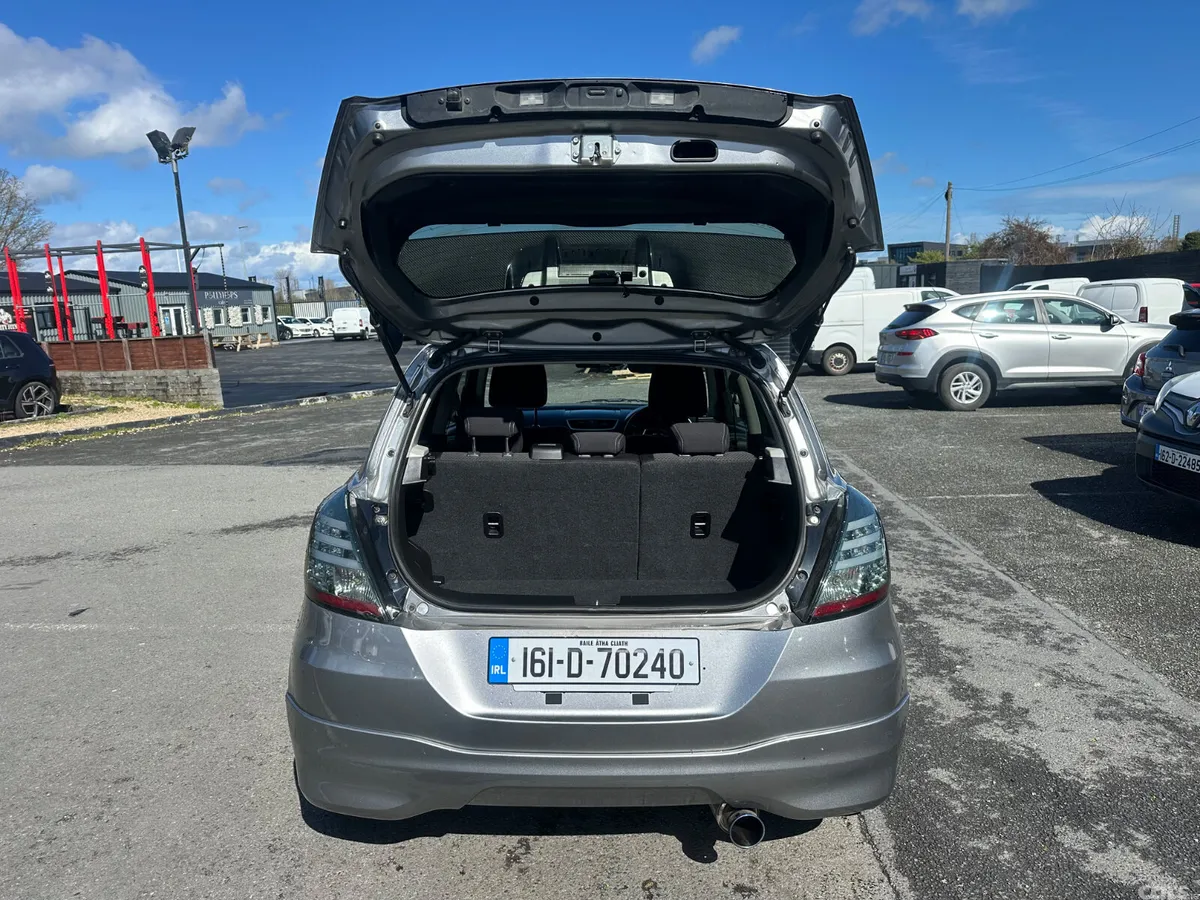 Suzuki Swift Hatchback, Petrol, 2016, Grey
