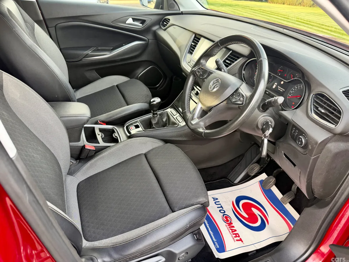 Vauxhall Grandland X Hatchback, Diesel, 2020, Red