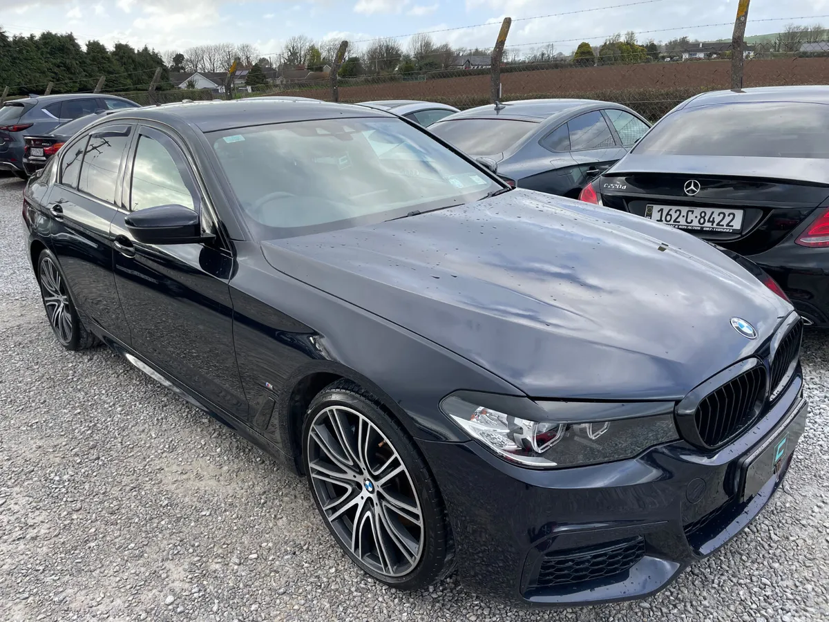 BMW 5-Series Saloon, Petrol Plug-in Hybrid, 2019, Black