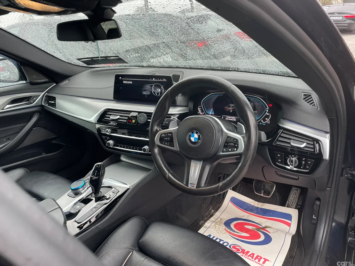 BMW 5-Series Saloon, Petrol Plug-in Hybrid, 2019, Black