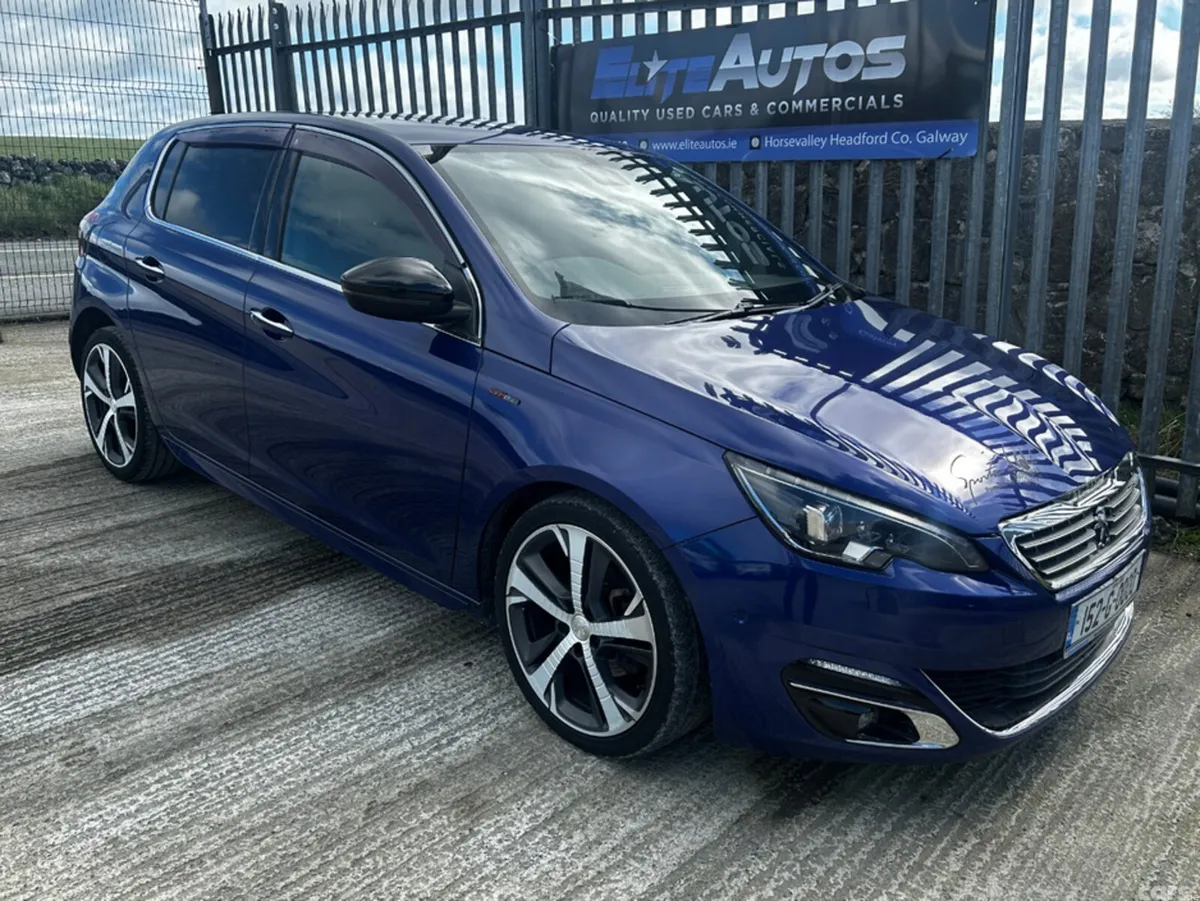 Peugeot 308 Hatchback, Petrol, 2015, Blue