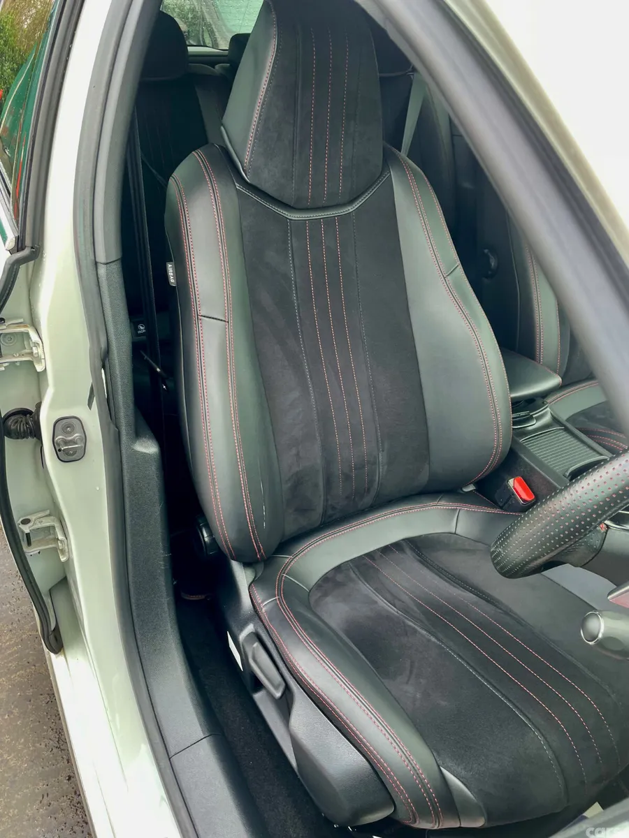 Peugeot 308 Hatchback, Diesel, 2018, White