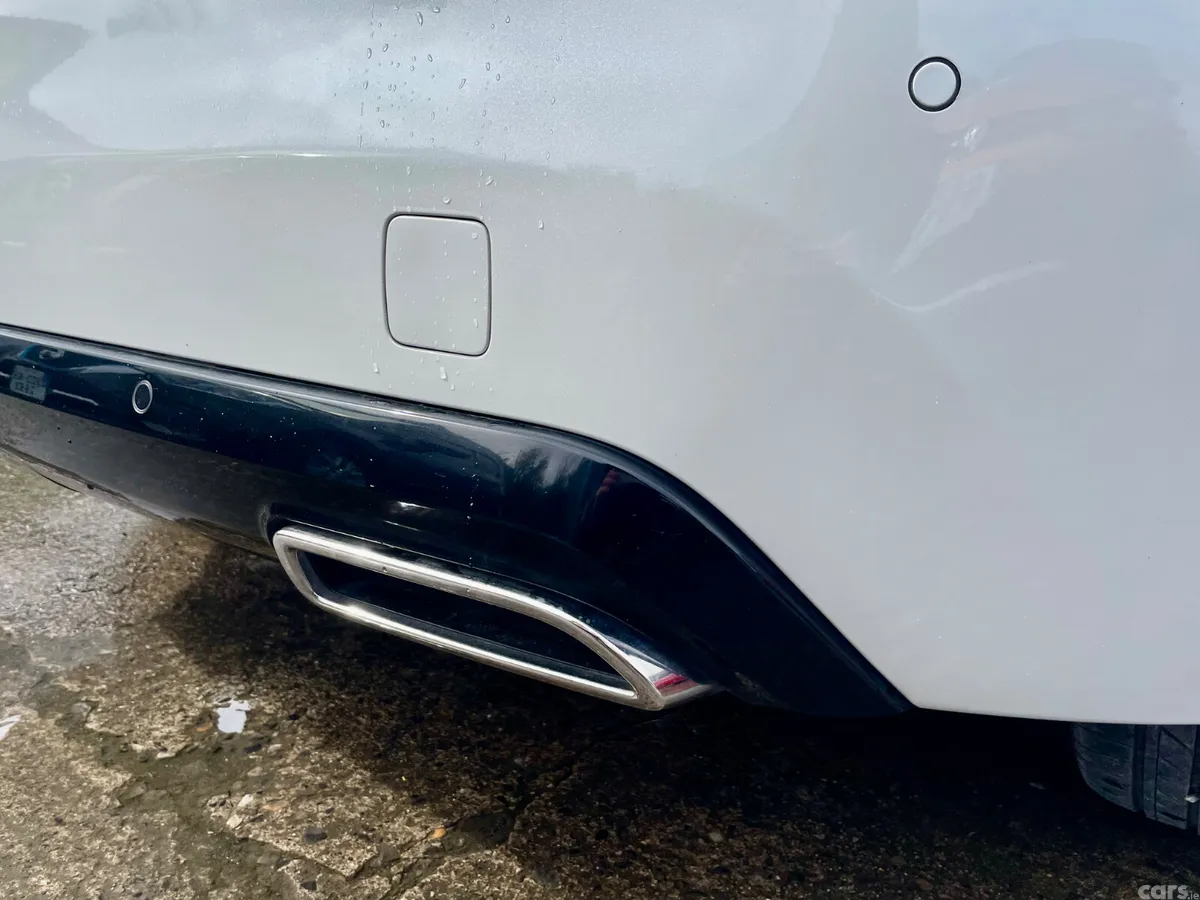Peugeot 308 Hatchback, Diesel, 2018, White