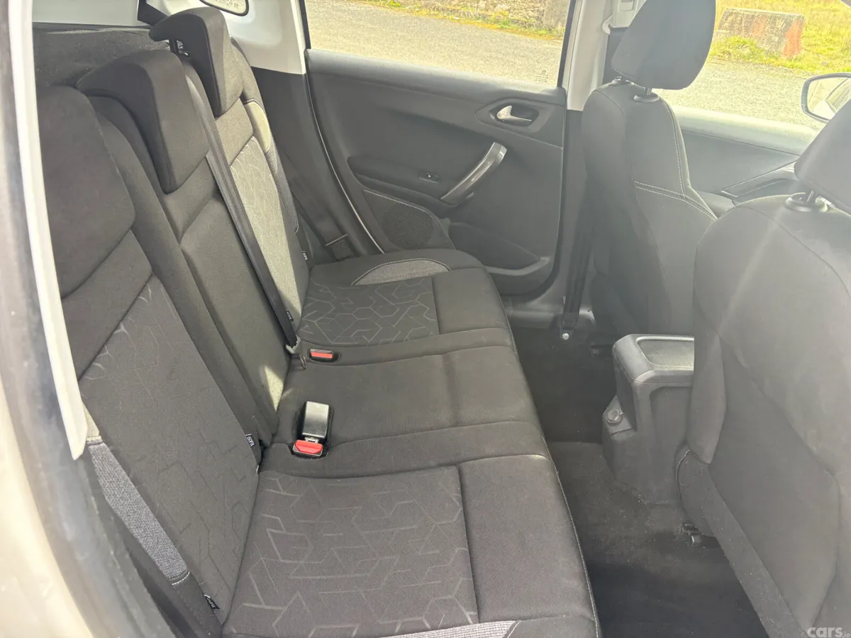 Peugeot 2008 Estate, Diesel, 2018, White