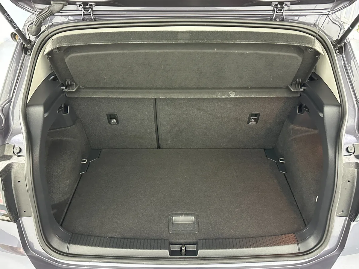Volkswagen T-Cross Estate/Jeep, Petrol, 2023, Grey