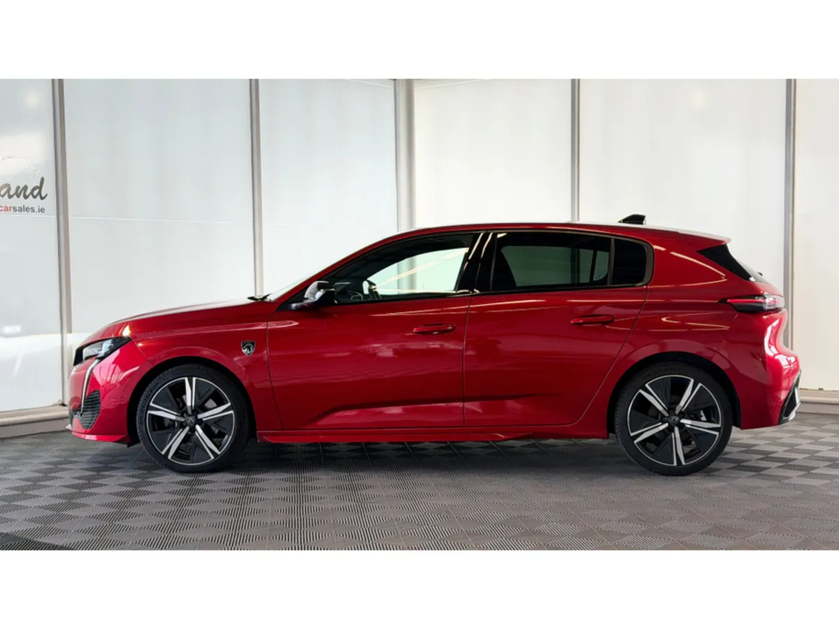 Peugeot 308 Hatchback, Diesel, 2023, Red