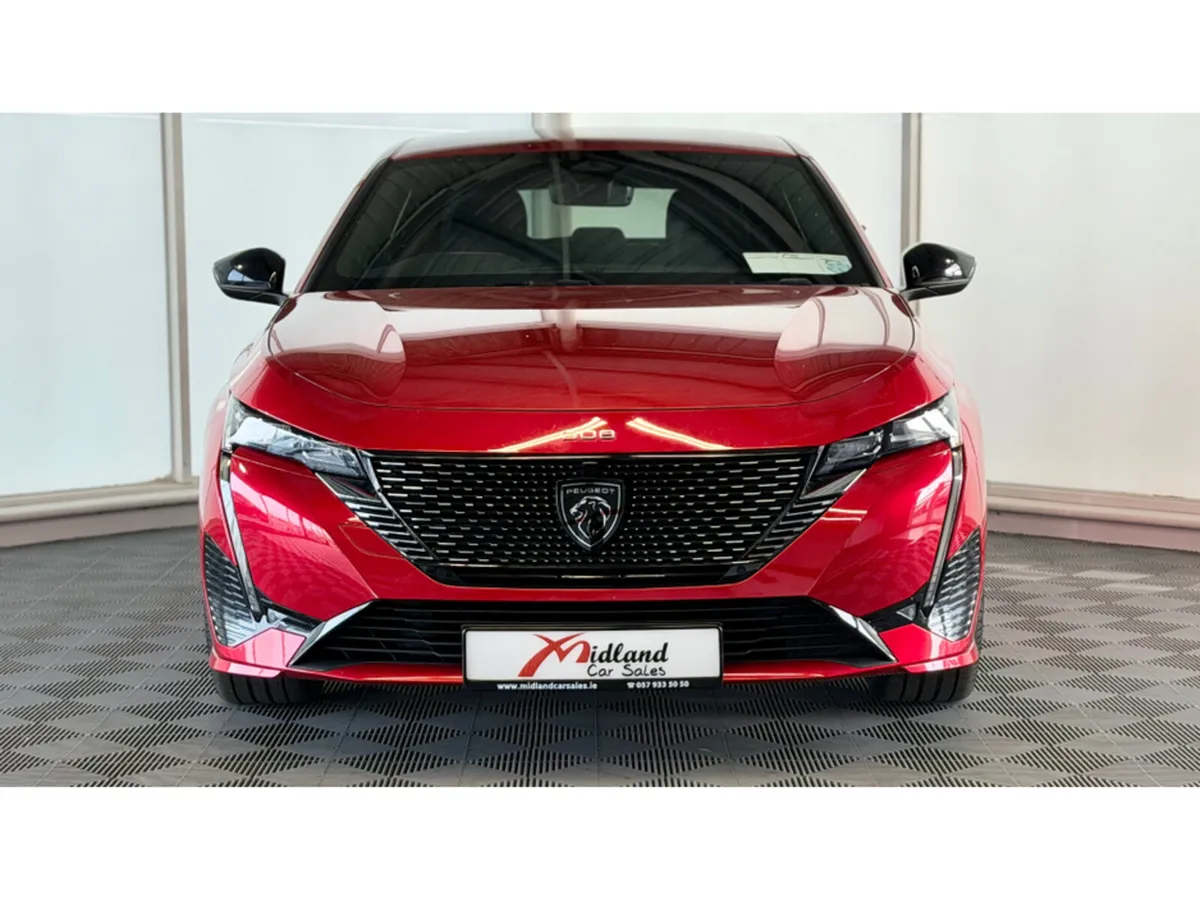 Peugeot 308 Hatchback, Diesel, 2023, Red
