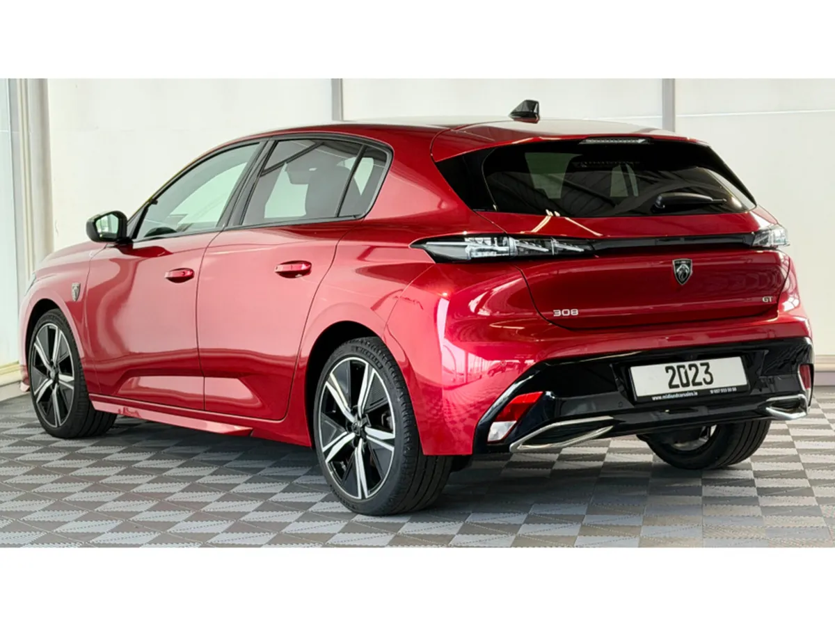 Peugeot 308 Hatchback, Diesel, 2023, Red