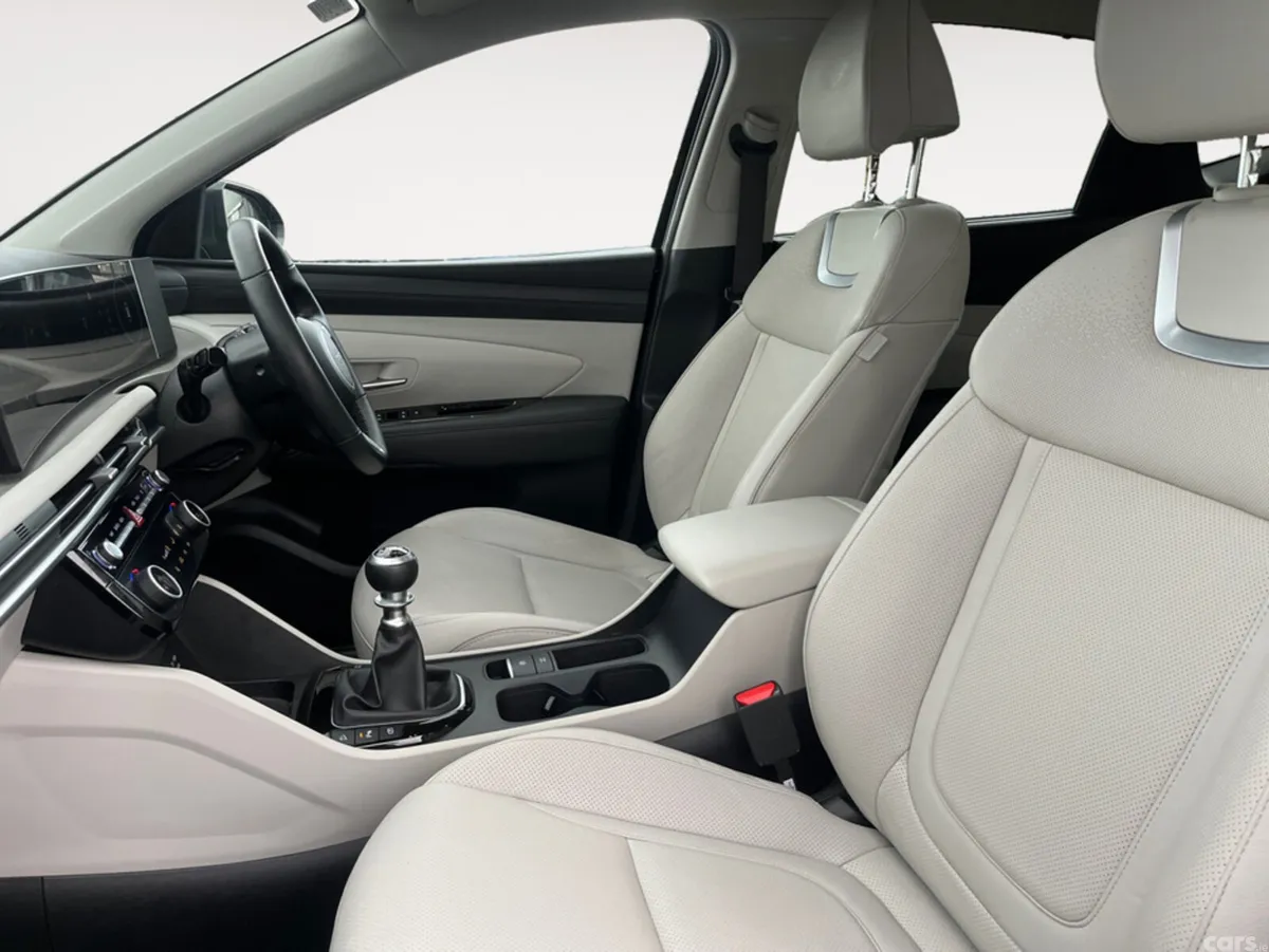 Hyundai Tucson MPV, Diesel, 2025, Black