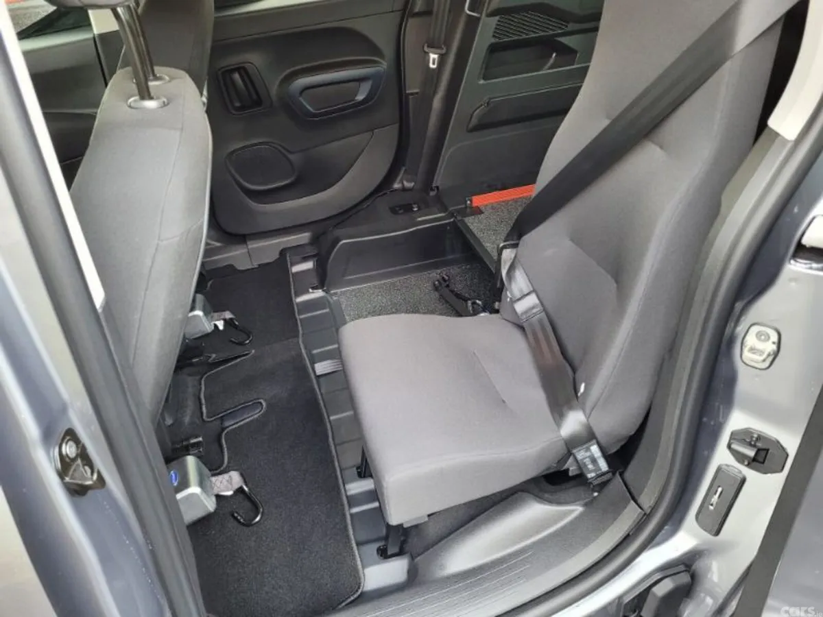 Peugeot Rifter Other, Petrol, 2022, Grey