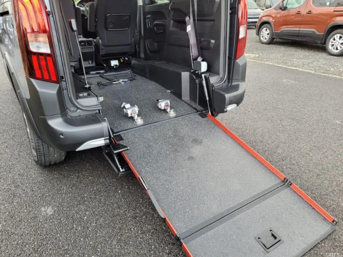Peugeot Rifter Other, Petrol, 2022, Grey
