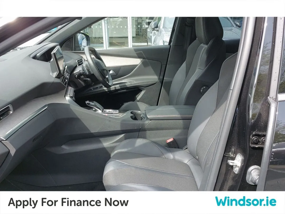 Peugeot 3008 SUV, Petrol Plug-in Hybrid, 2023, Black