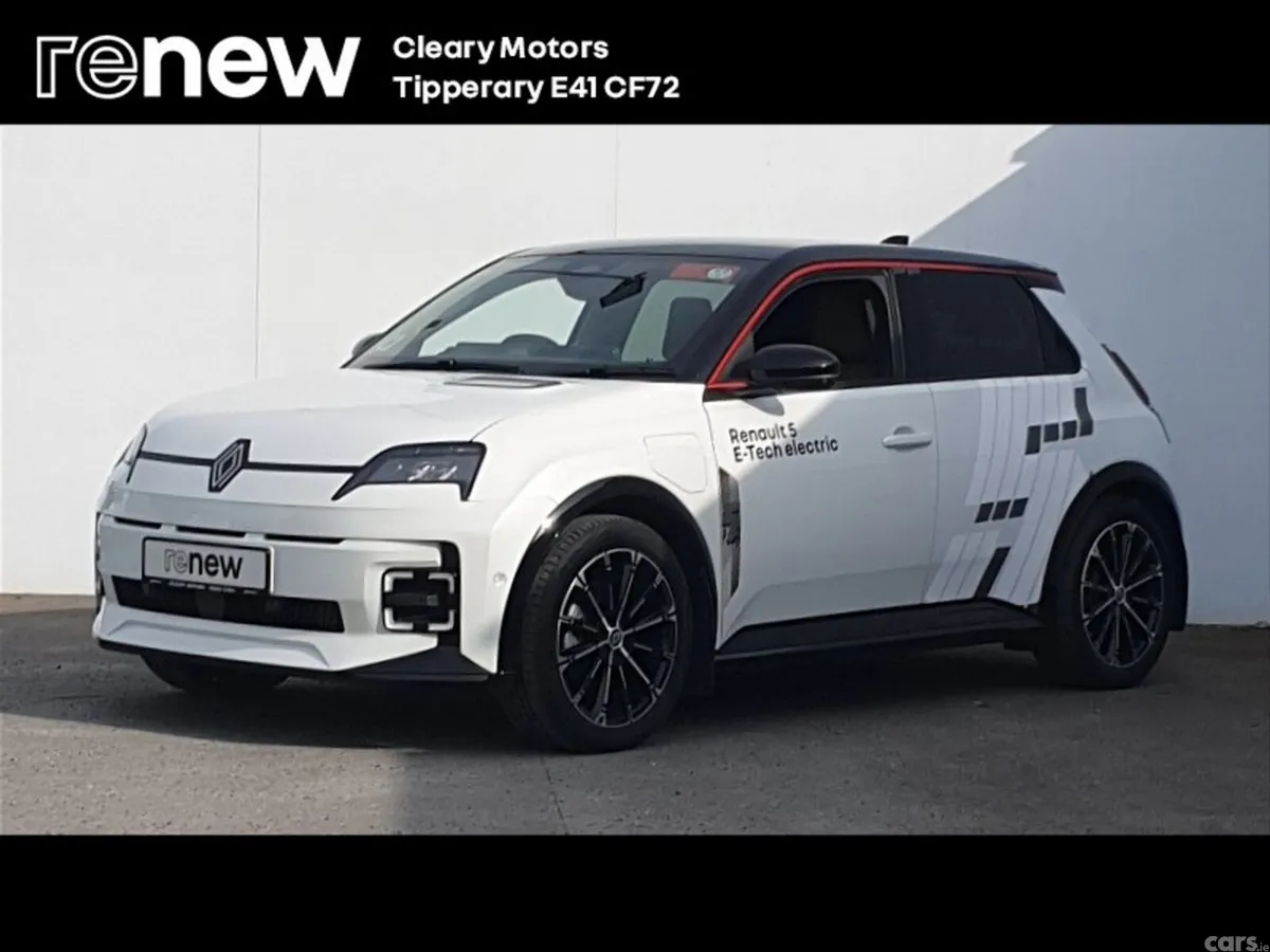 Renault 5 Hatchback, Electric, 2025, White