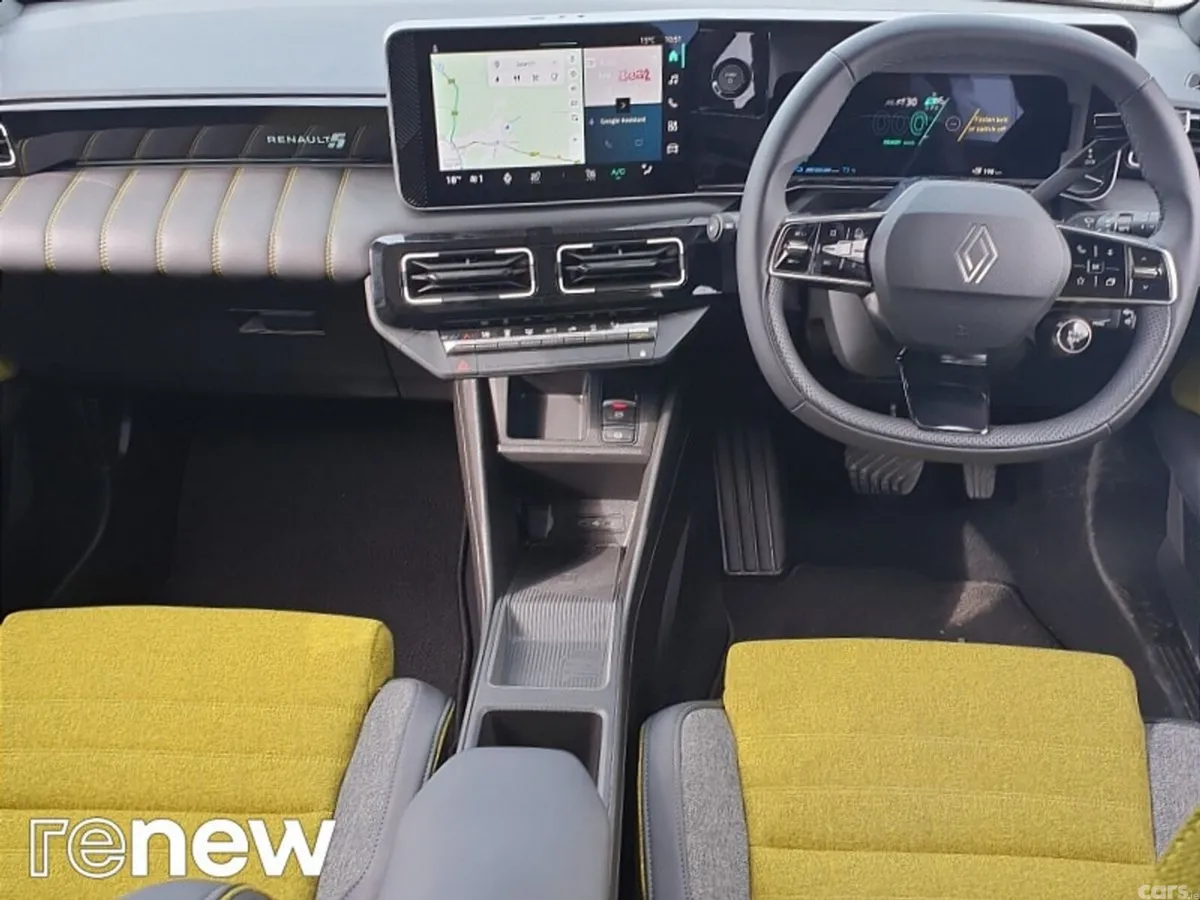 Renault 5 Hatchback, Electric, 2025, White