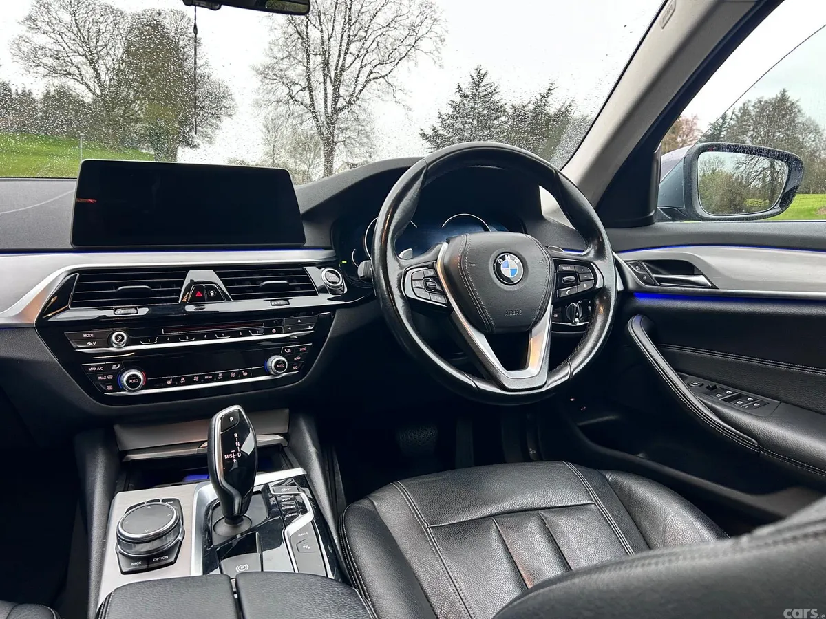 BMW 5-Series Saloon, Petrol Plug-in Hybrid, 2017, Blue