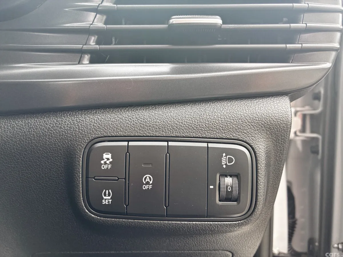 Hyundai i20 Hatchback, Petrol, 2025, Grey