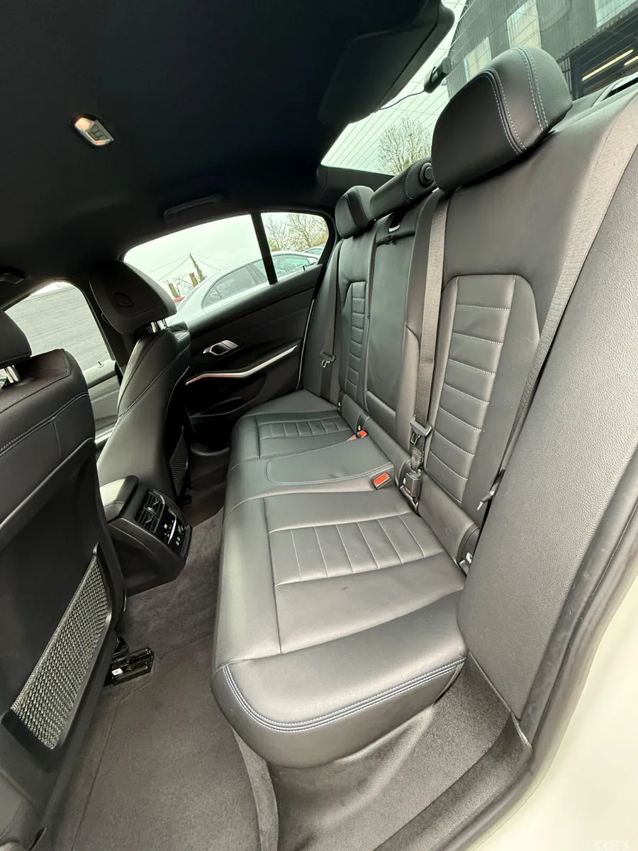 BMW 3-Series Saloon, Diesel, 2019, White