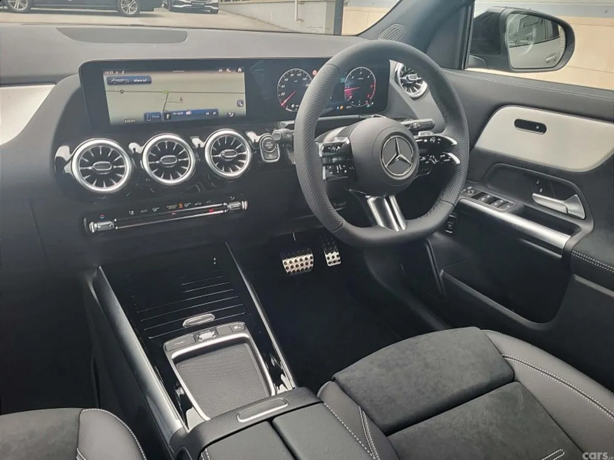 Mercedes-Benz GLA SUV, Diesel, 2027, Grey