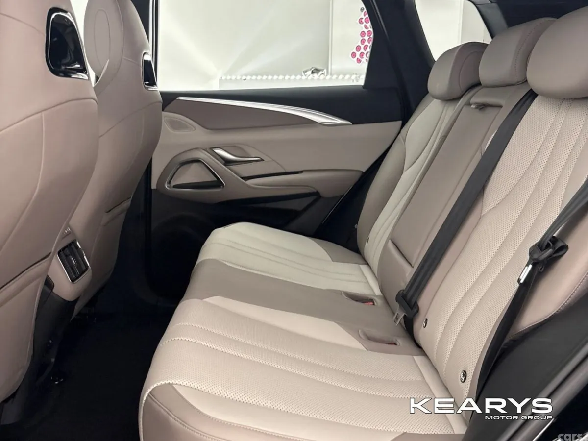 BYD SEALION 5 SUV, Petrol Plug-in Hybrid, 2027, Black