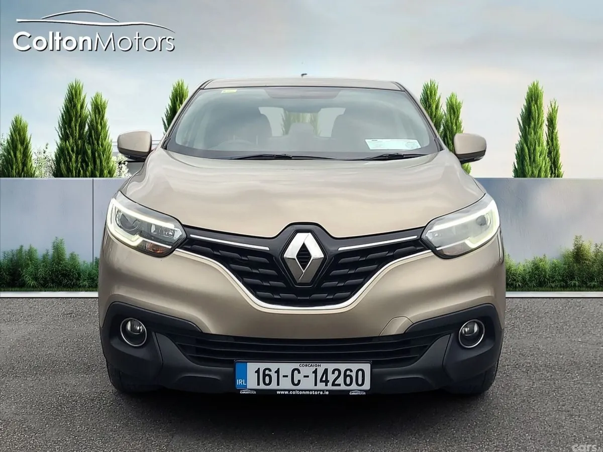 Renault Kadjar SUV, Petrol, 2016, Gold