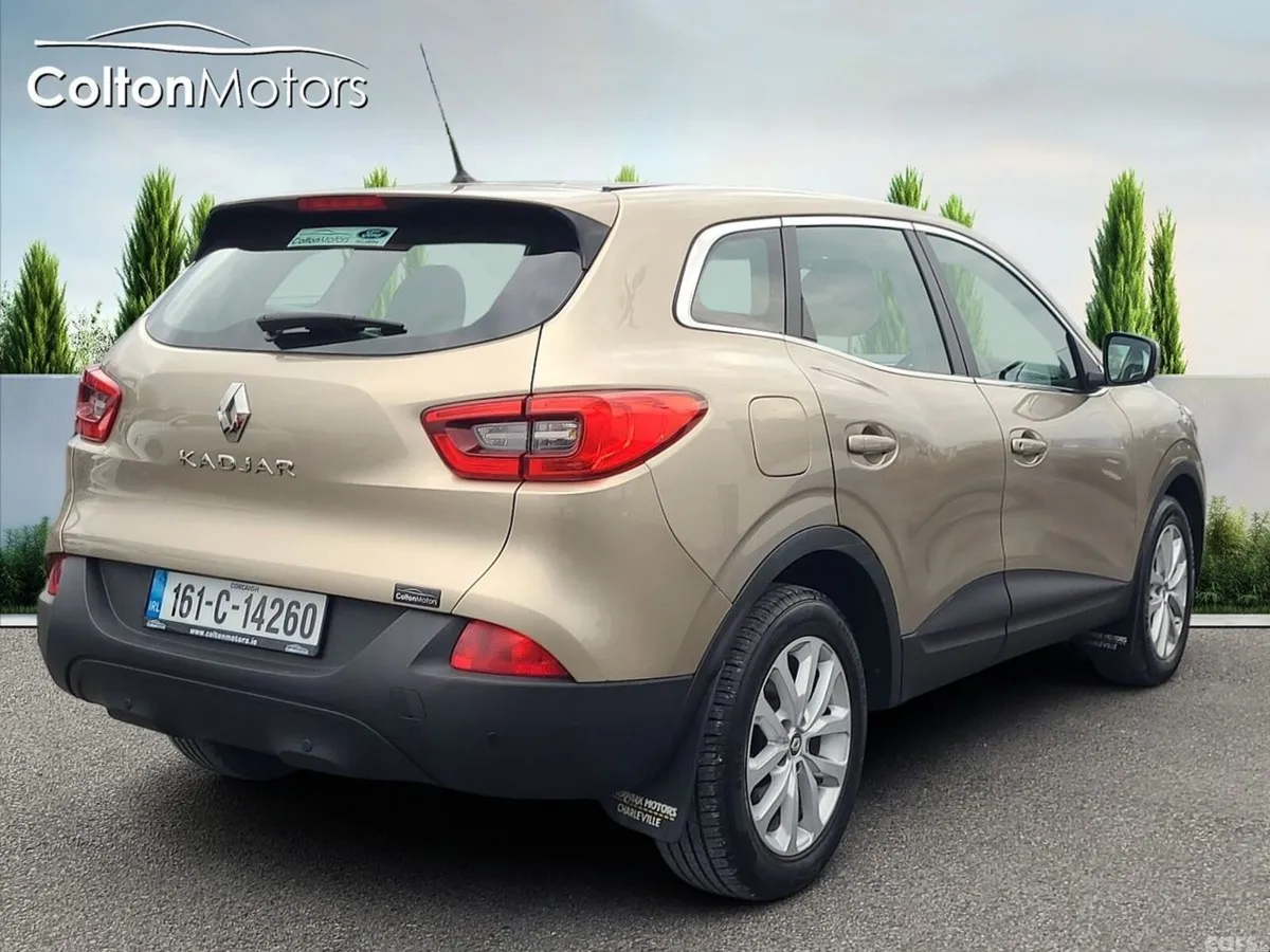 Renault Kadjar SUV, Petrol, 2016, Gold