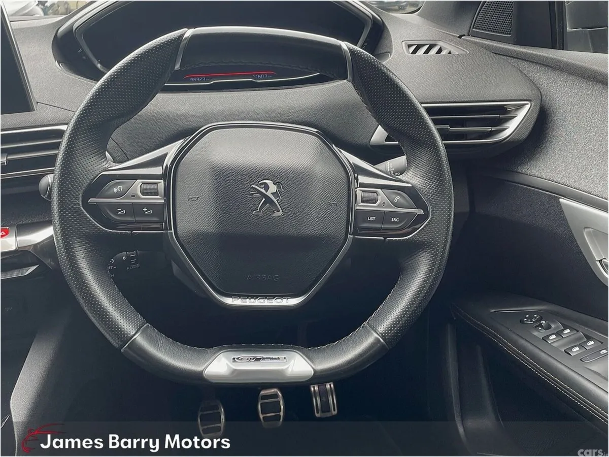 Peugeot 3008 MPV, Petrol, 2018, White