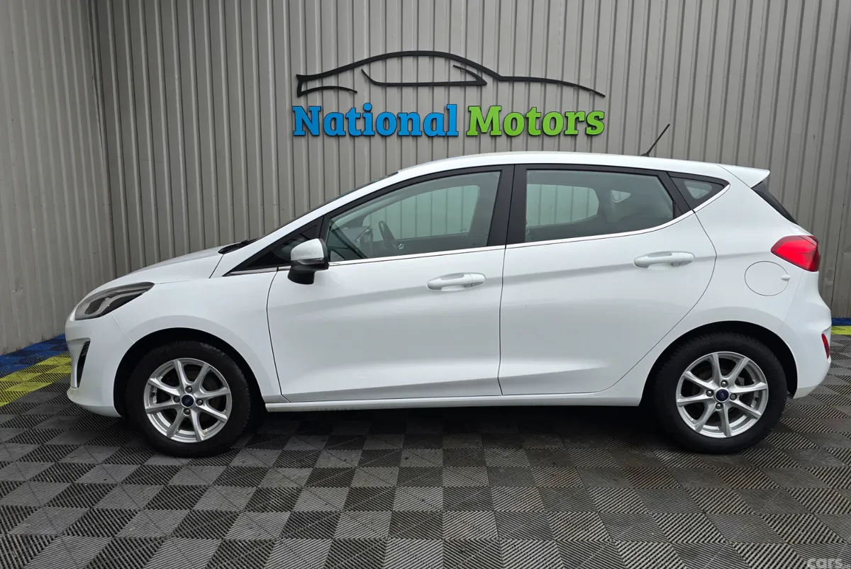 Ford Fiesta Hatchback, Petrol, 2019, White