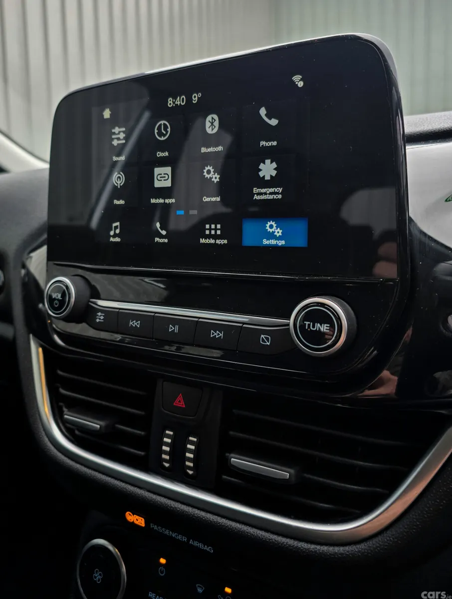 Ford Fiesta Hatchback, Petrol, 2019, White