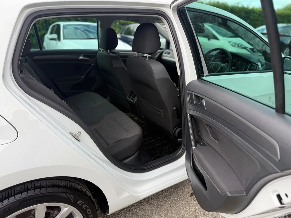 Volkswagen Golf Hatchback, Petrol, 2019, White