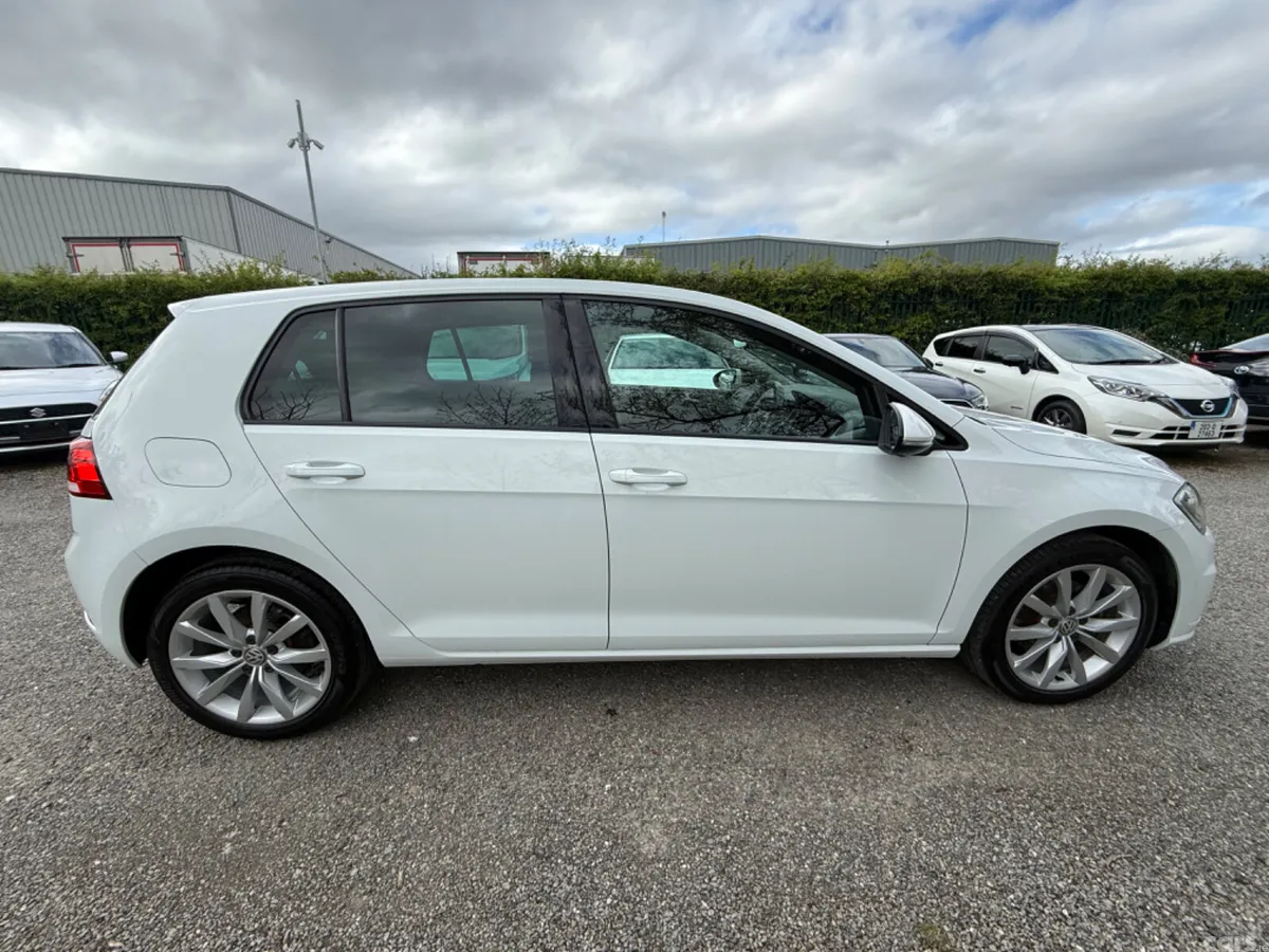 Volkswagen Golf Hatchback, Petrol, 2019, White