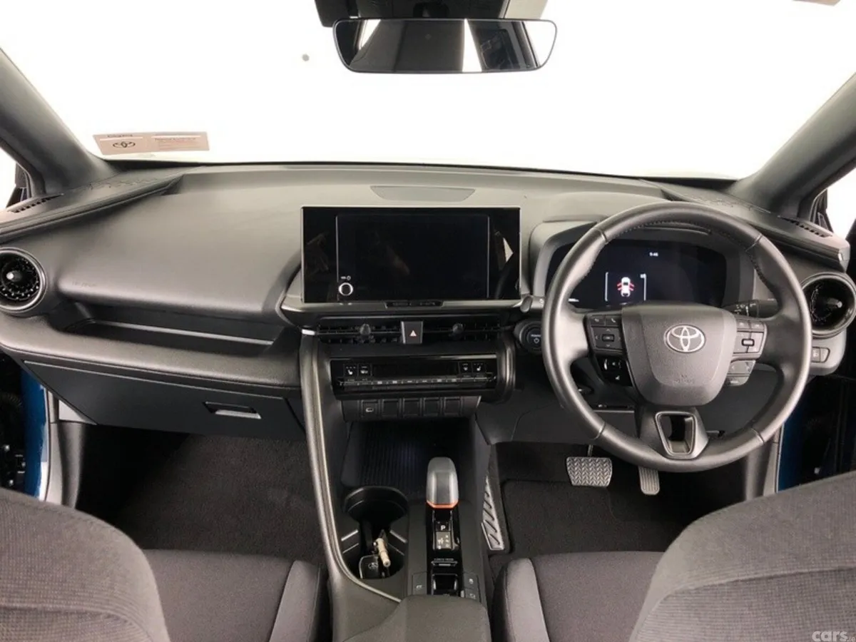 Toyota C-HR SUV, Petrol Hybrid, 2025, Blue
