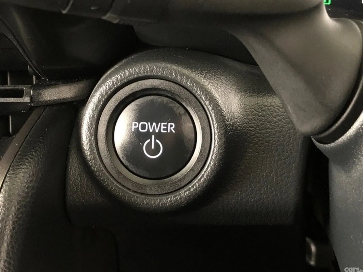 Toyota C-HR SUV, Petrol Hybrid, 2025, Blue