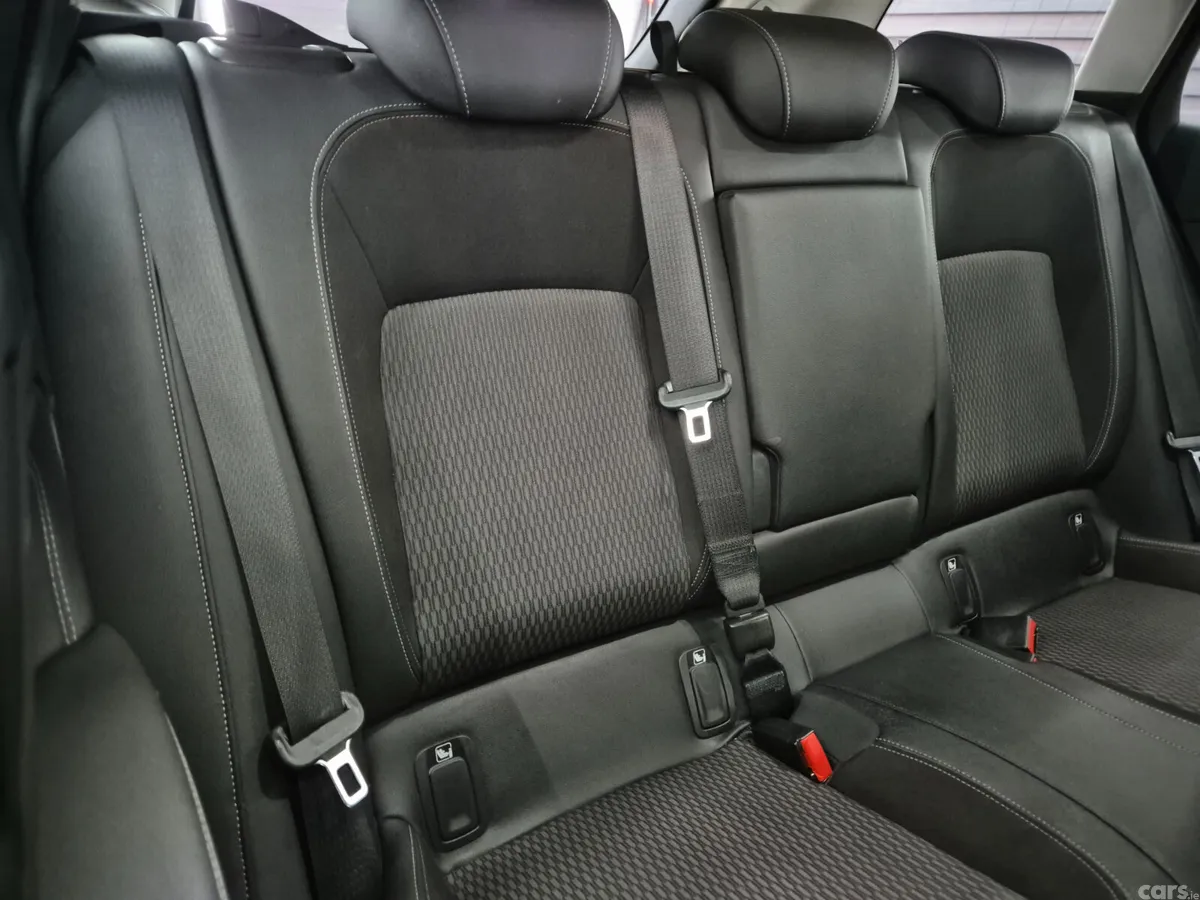 Vauxhall Insignia Estate, Diesel, 2018, Red
