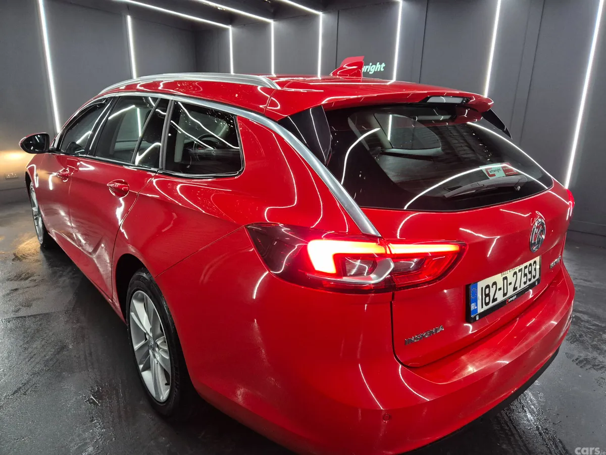 Vauxhall Insignia Estate, Diesel, 2018, Red