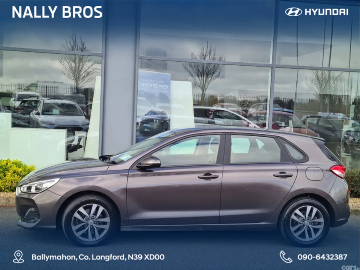Hyundai i30 Hatchback, Diesel, 2019, Brown
