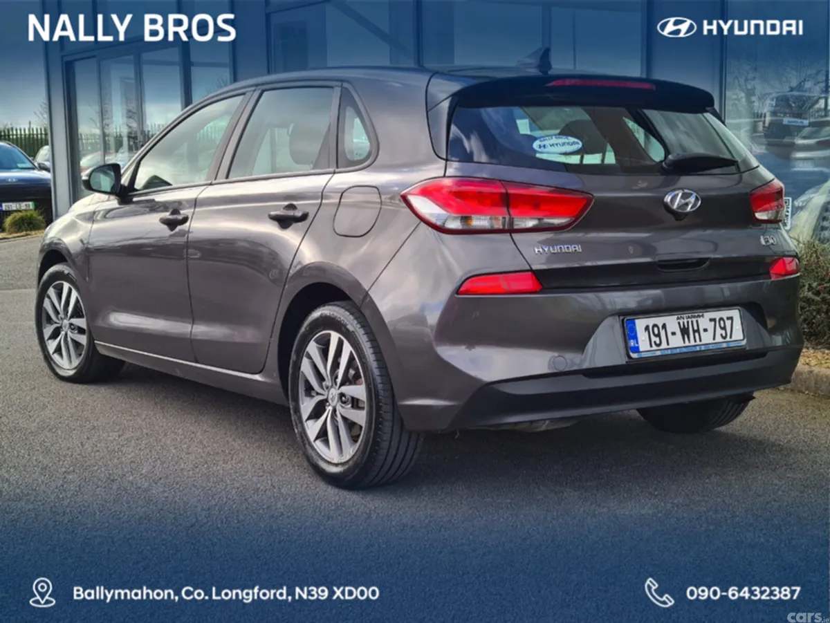 Hyundai i30 Hatchback, Diesel, 2019, Brown
