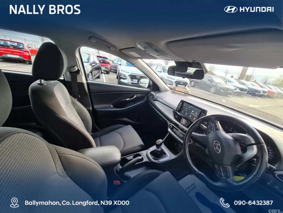 Hyundai i30 Hatchback, Diesel, 2019, Brown